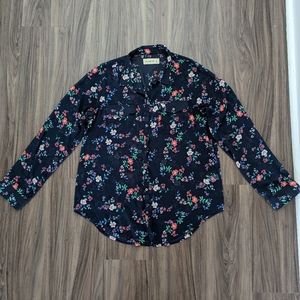 Abercrombie & Fitch floral button up top
